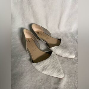 ‎Pointy flats